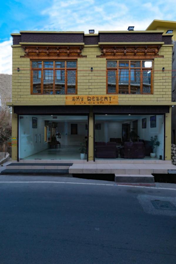 Hotel Sky Desert - Leh Ladakh Ut ภายนอก รูปภาพ